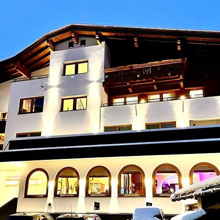 Aparthotel Dorfplatzl Garni Tux Eksteriør billede