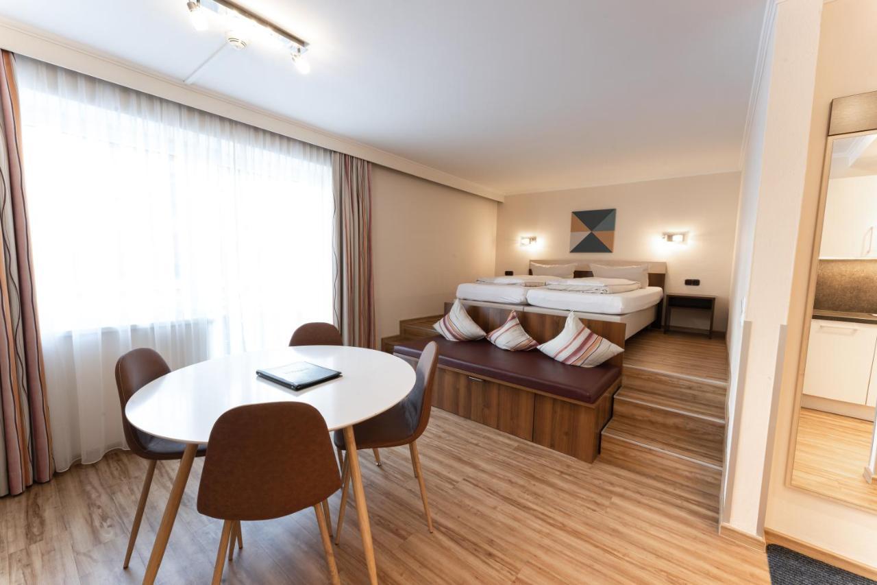 Aparthotel Dorfplatzl Garni Tux Eksteriør billede