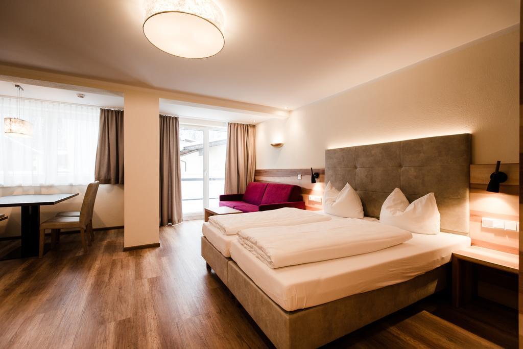 Aparthotel Dorfplatzl Garni Tux Eksteriør billede