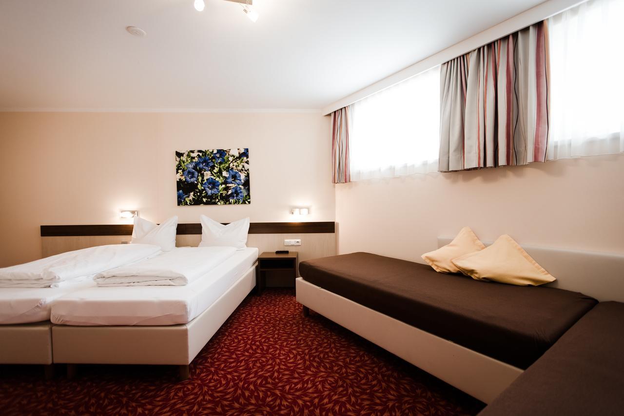 Aparthotel Dorfplatzl Garni Tux Eksteriør billede