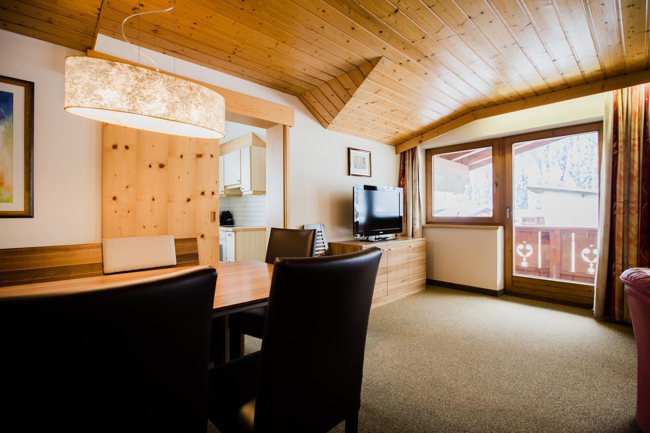Aparthotel Dorfplatzl Garni Tux Eksteriør billede