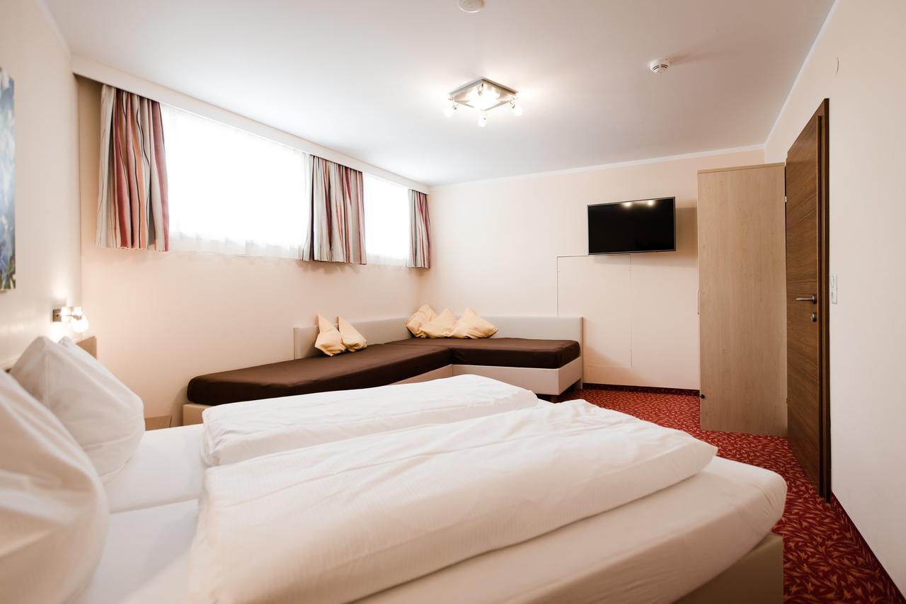 Aparthotel Dorfplatzl Garni Tux Eksteriør billede